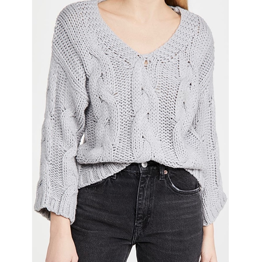 Line & Dot Kaylee Grey V-Neck Chain Cable-Knit Sweater Medium